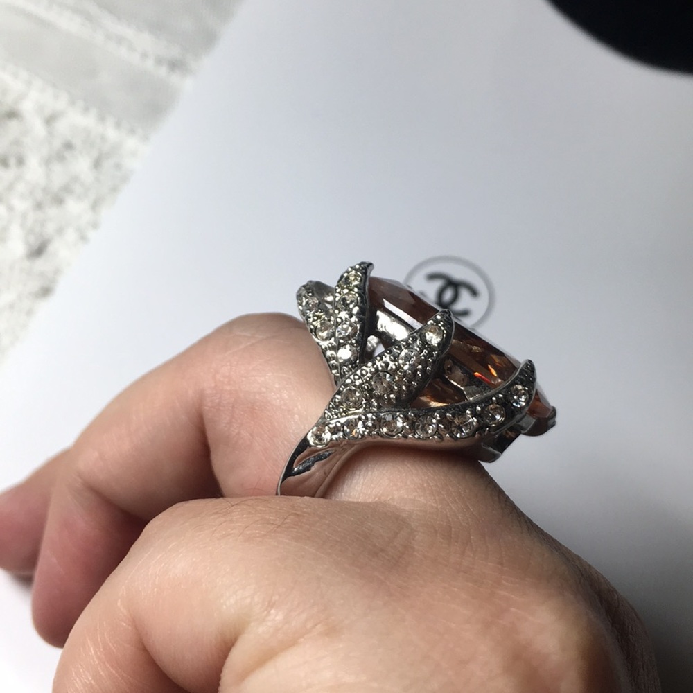 🖤HUGE💕CRYSTAL RING - Picture 7 of 10